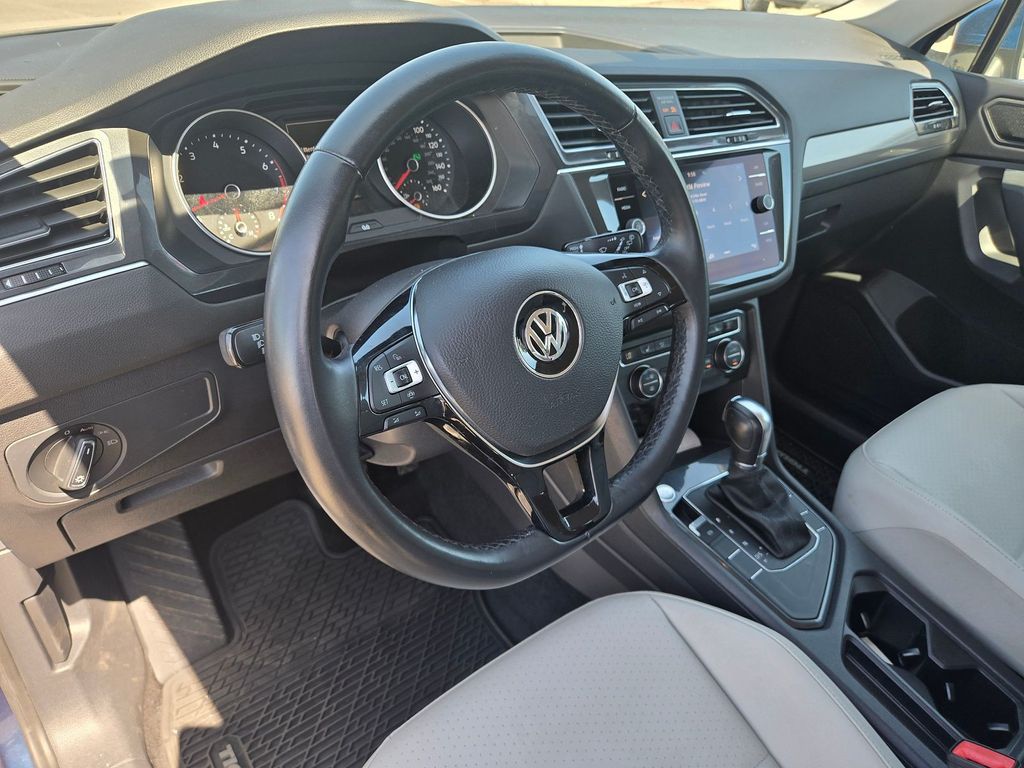 Thumbnail: 2019 Volkswagen Tiguan - 7