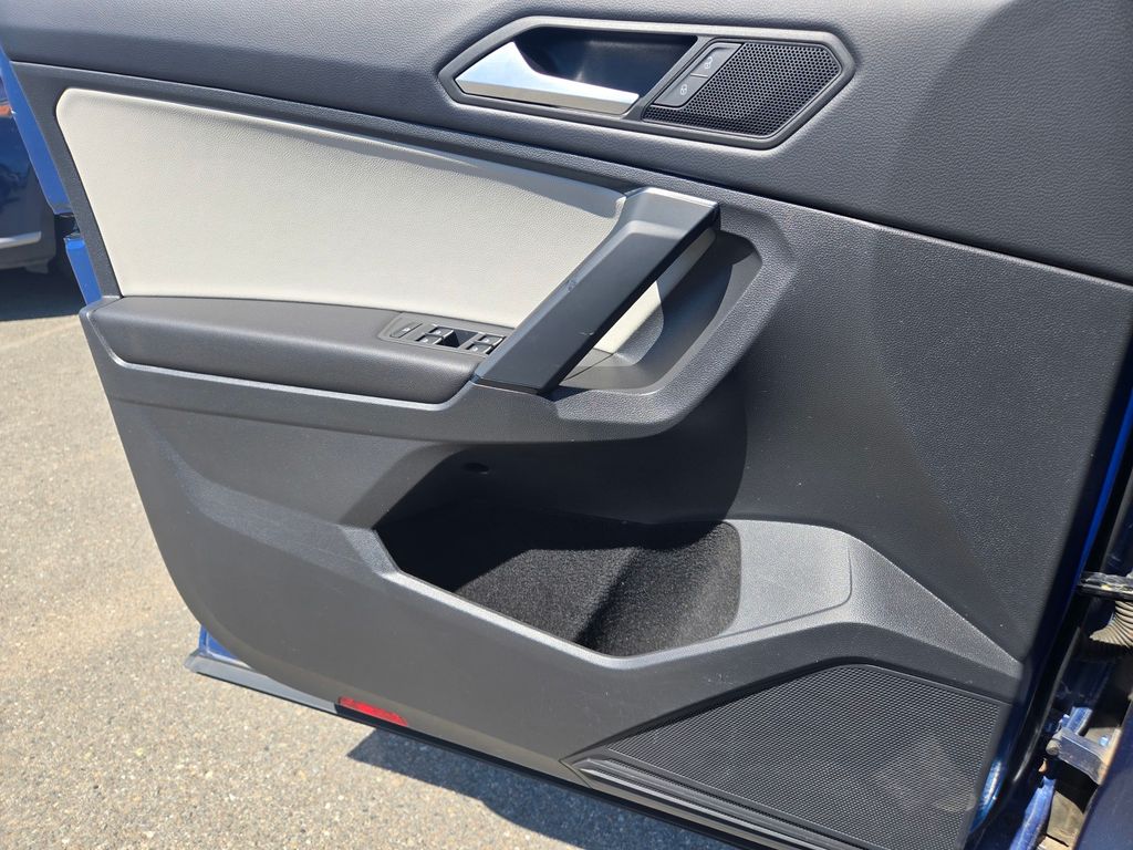 Thumbnail: 2019 Volkswagen Tiguan - 20