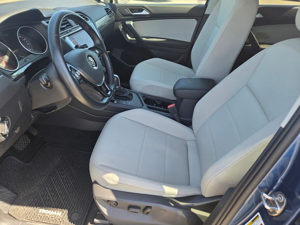 Thumbnail: 2019 Volkswagen Tiguan - 8