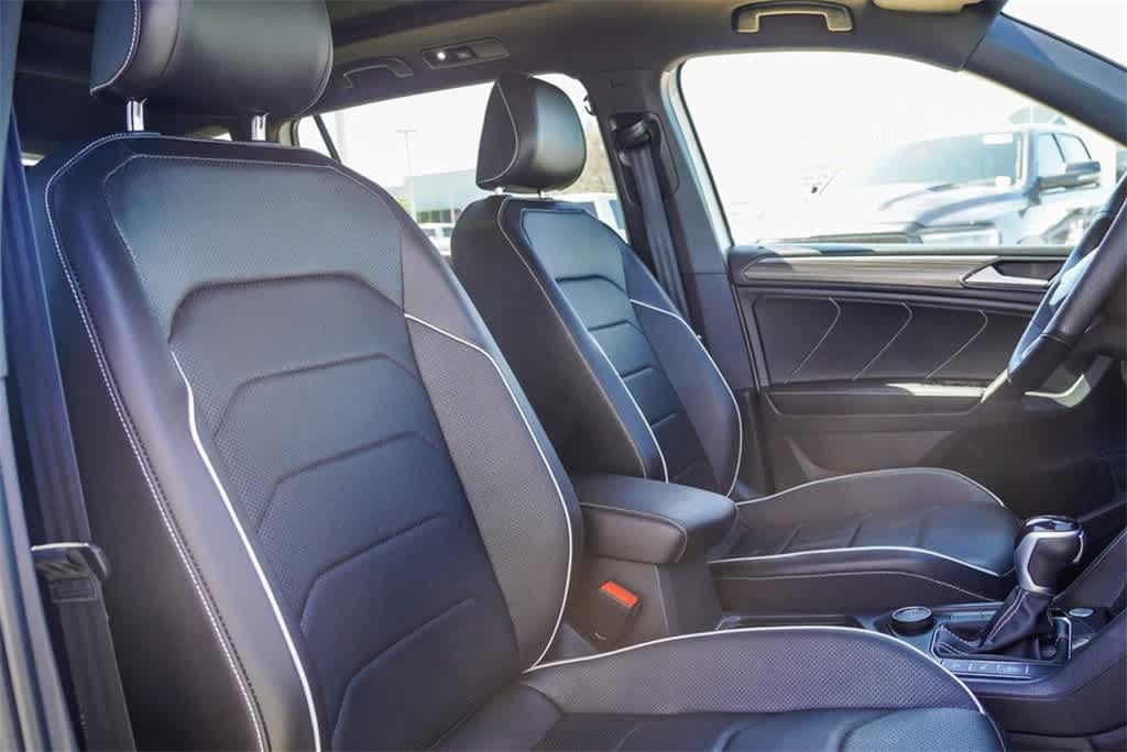 2022 Volkswagen Tiguan SE R-Line 8