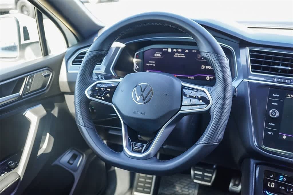 2022 Volkswagen Tiguan SE R-Line 7