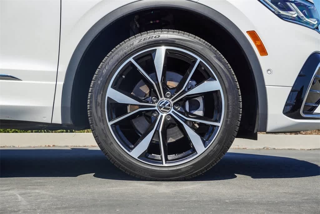 2022 Volkswagen Tiguan SE R-Line 6