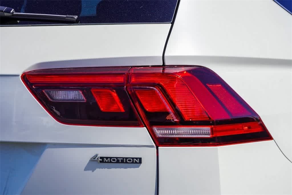 2022 Volkswagen Tiguan SE R-Line 18