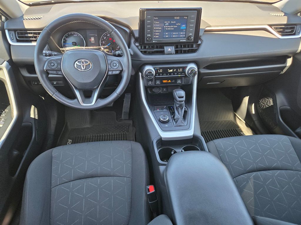 Thumbnail: 2020 Toyota RAV4 - 2