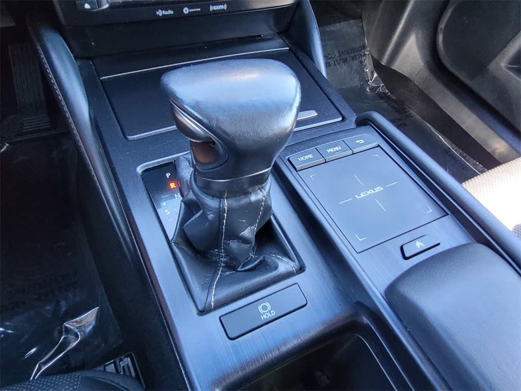 Thumbnail: 2020 Lexus ES - 12