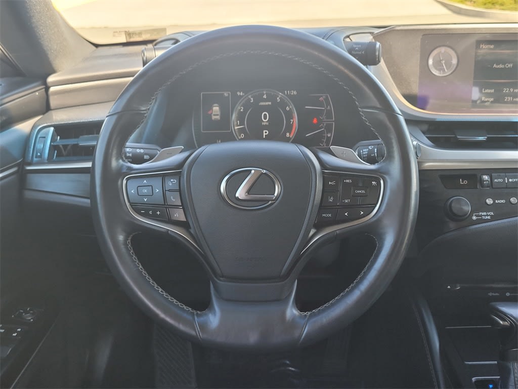Thumbnail: 2020 Lexus ES - 7