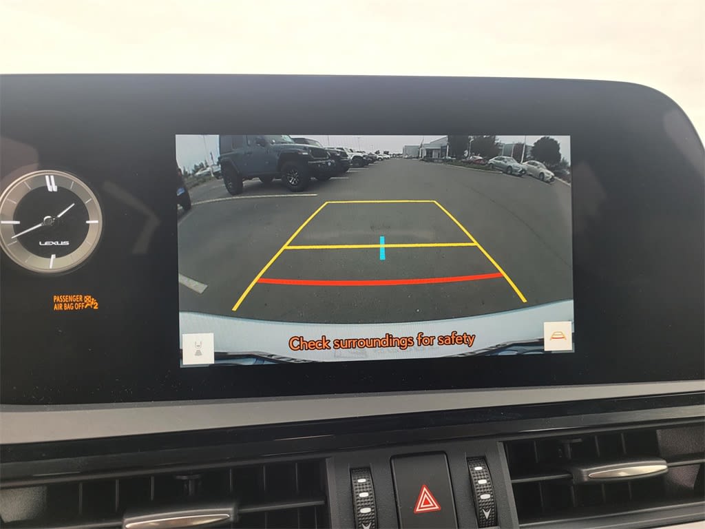 Thumbnail: 2023 Lexus ES - 10