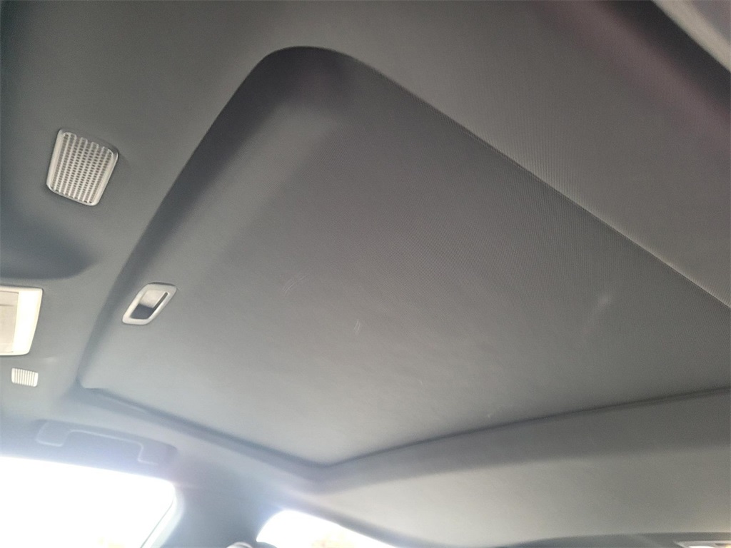 Thumbnail: 2023 Lexus ES - 16