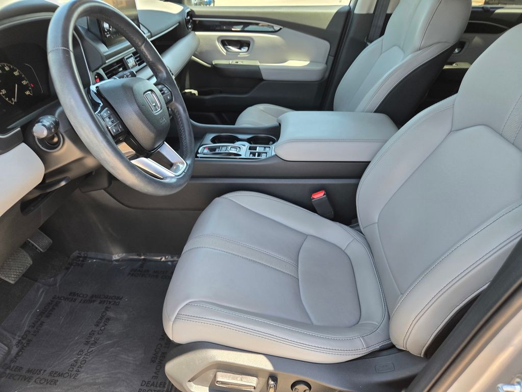 Thumbnail: 2023 Honda Pilot - 8