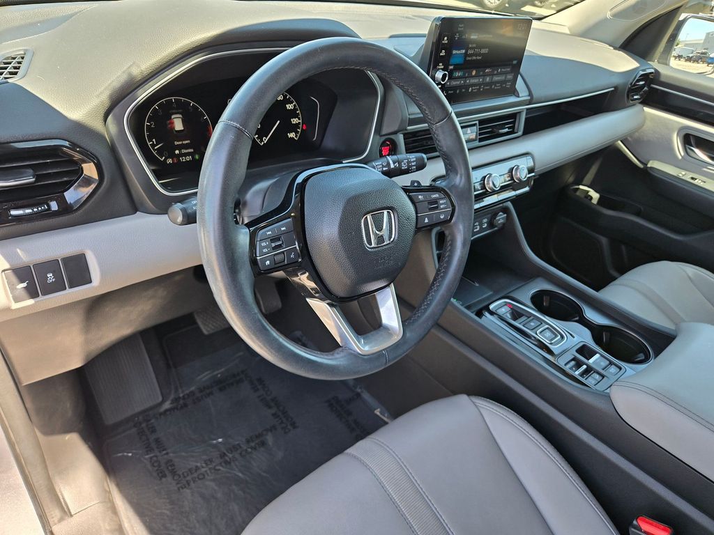 Thumbnail: 2023 Honda Pilot - 7