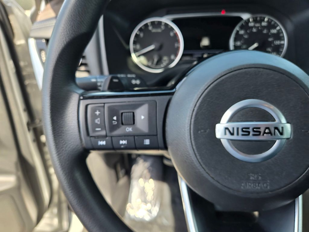 Thumbnail: 2021 Nissan Rogue - 22