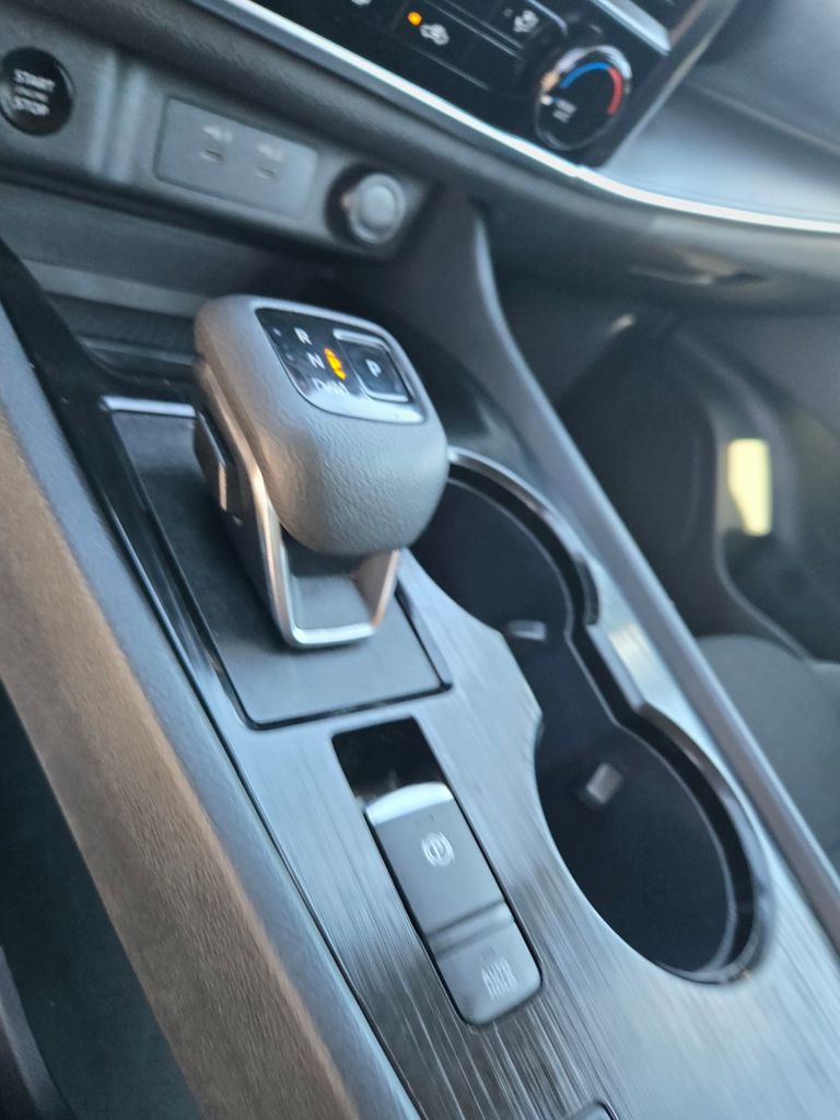 Thumbnail: 2024 Nissan Rogue - 13
