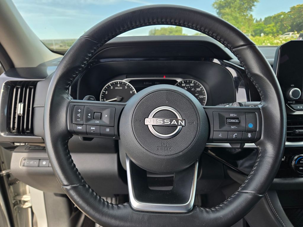 Thumbnail: 2024 Nissan Pathfinder - 11