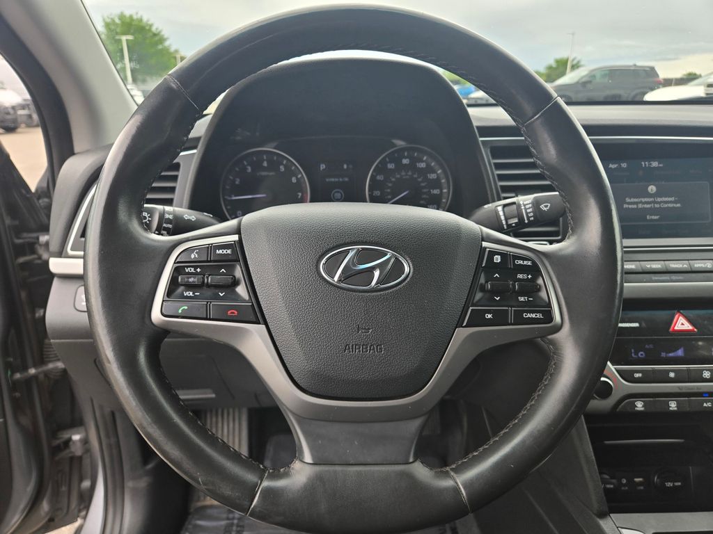Thumbnail: 2018 Hyundai Elantra - 11