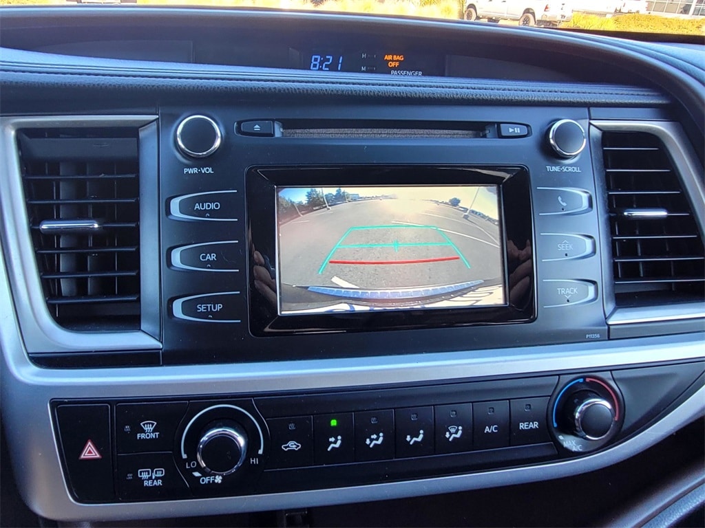 Thumbnail: 2017 Toyota Highlander - 11