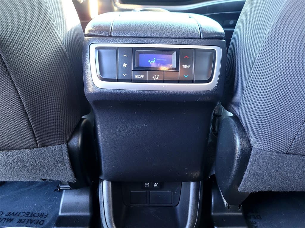 Thumbnail: 2017 Toyota Highlander - 17