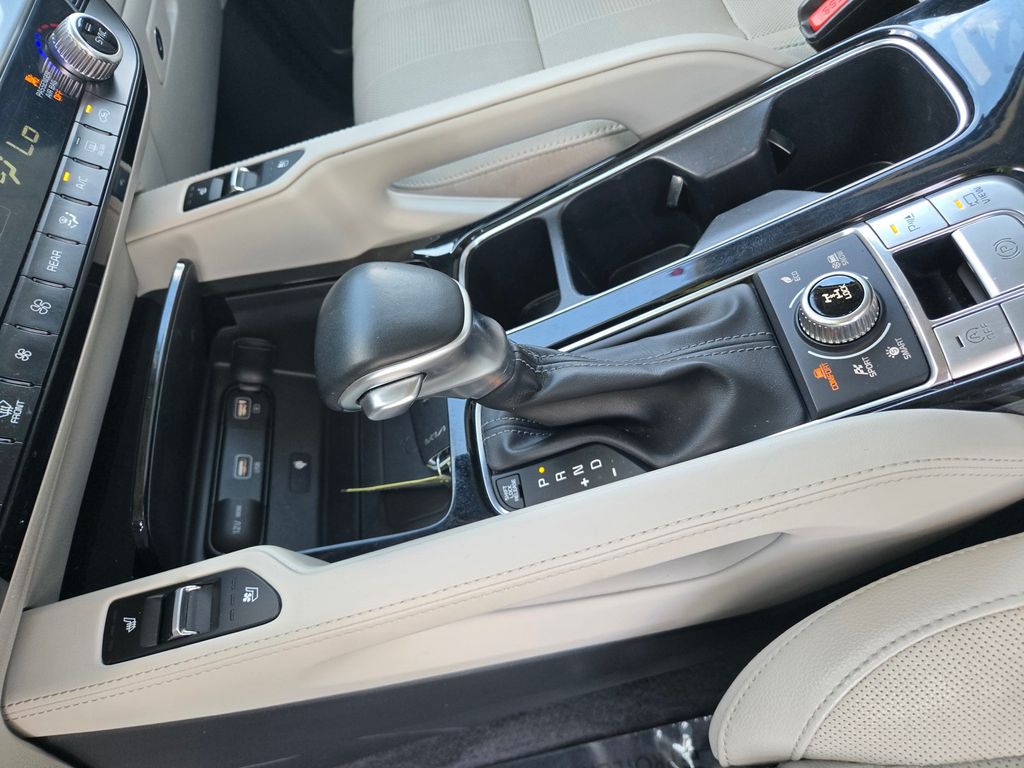 Thumbnail: 2022 Kia Telluride - 13