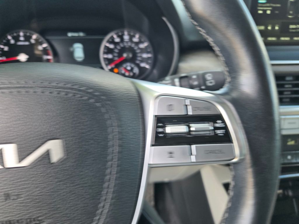Thumbnail: 2022 Kia Telluride - 21