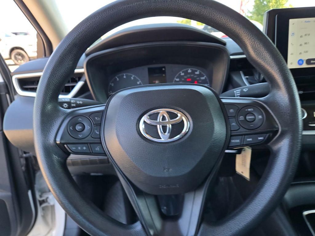Thumbnail: 2024 Toyota Corolla - 10