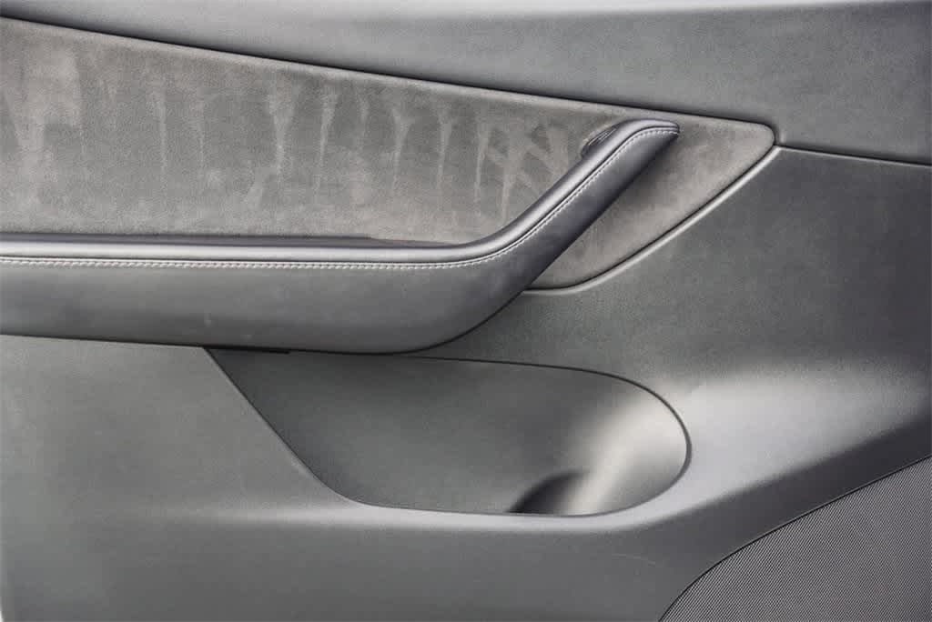 2021 Tesla Model Y Long Range 21