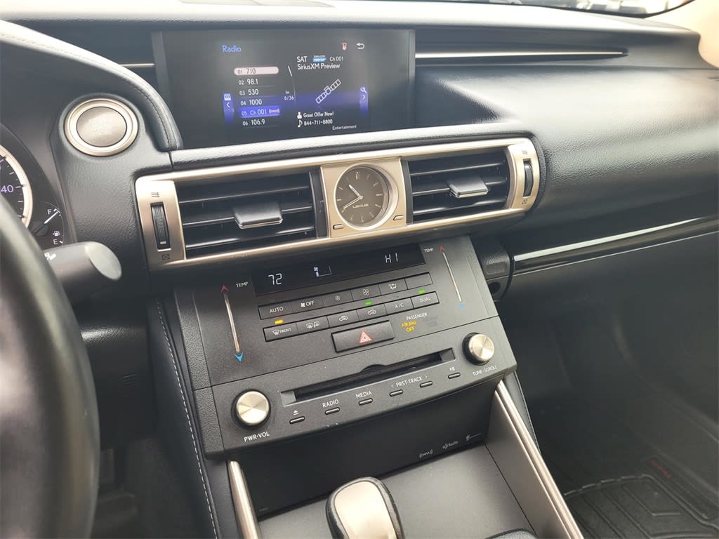 Thumbnail: 2015 Lexus IS - 18