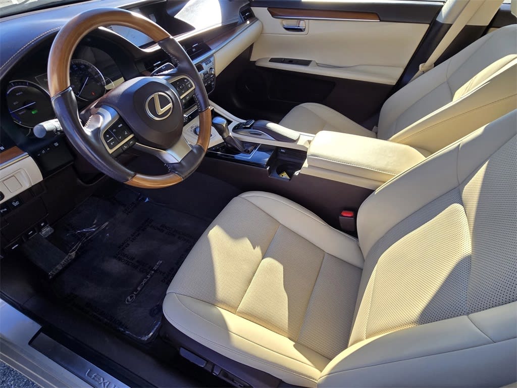 Thumbnail: 2018 Lexus ES - 9