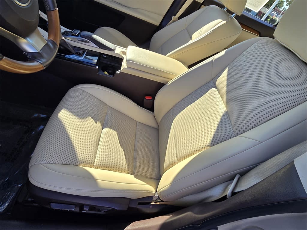 Thumbnail: 2018 Lexus ES - 8