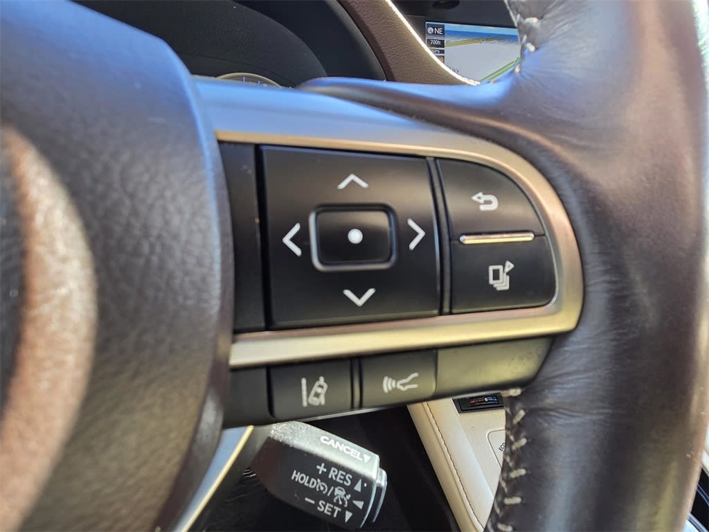 Thumbnail: 2018 Lexus ES - 21