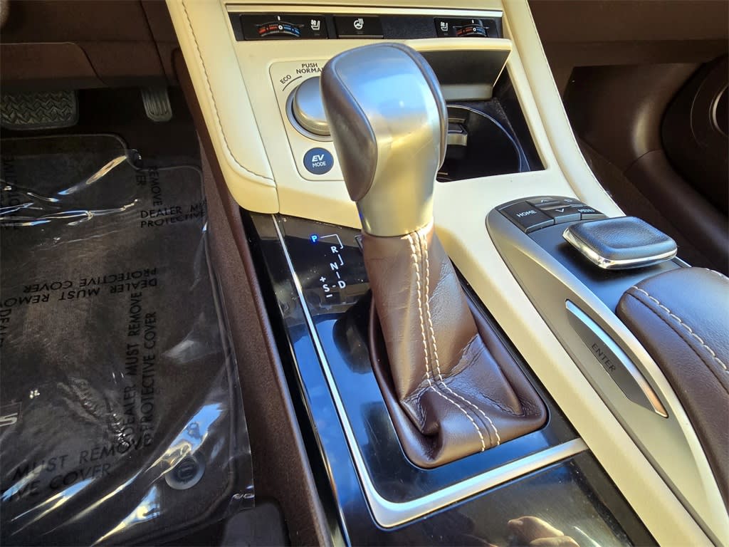 Thumbnail: 2018 Lexus ES - 11