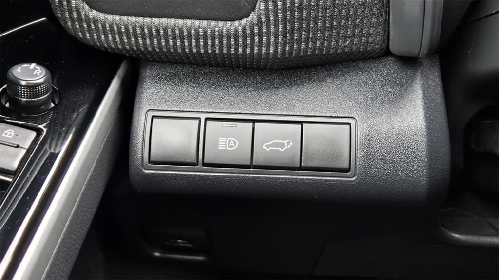 Thumbnail: 2025 Toyota bZ4X - 21