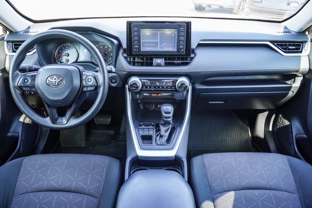 2019 Toyota RAV4 XLE 2