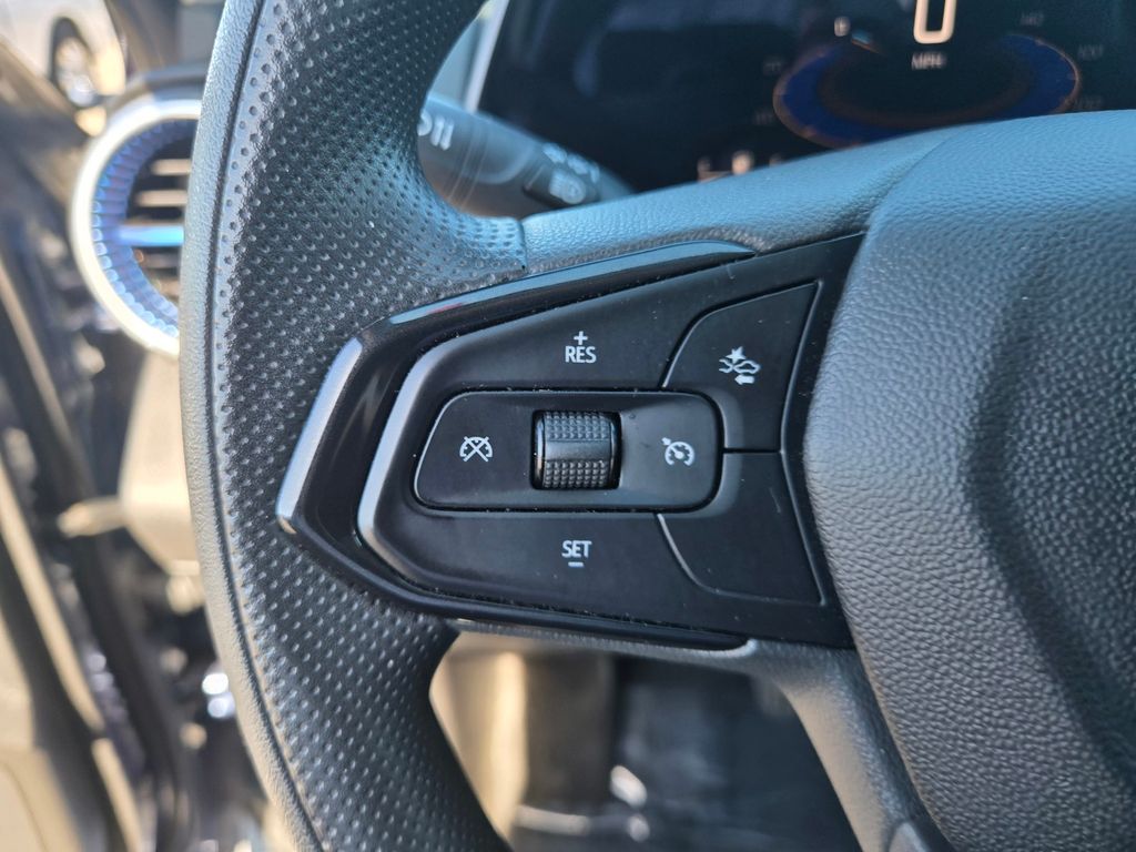 Thumbnail: 2024 Chevrolet Trax - 22