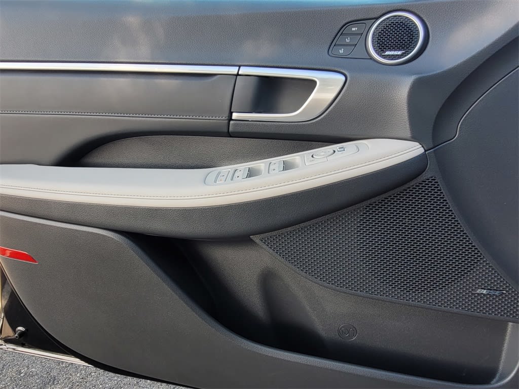 2022 Hyundai Sonata Limited 18
