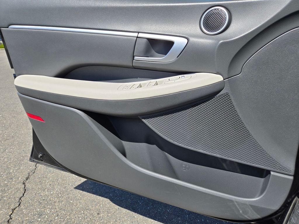 Thumbnail: 2024 Hyundai Sonata - 20