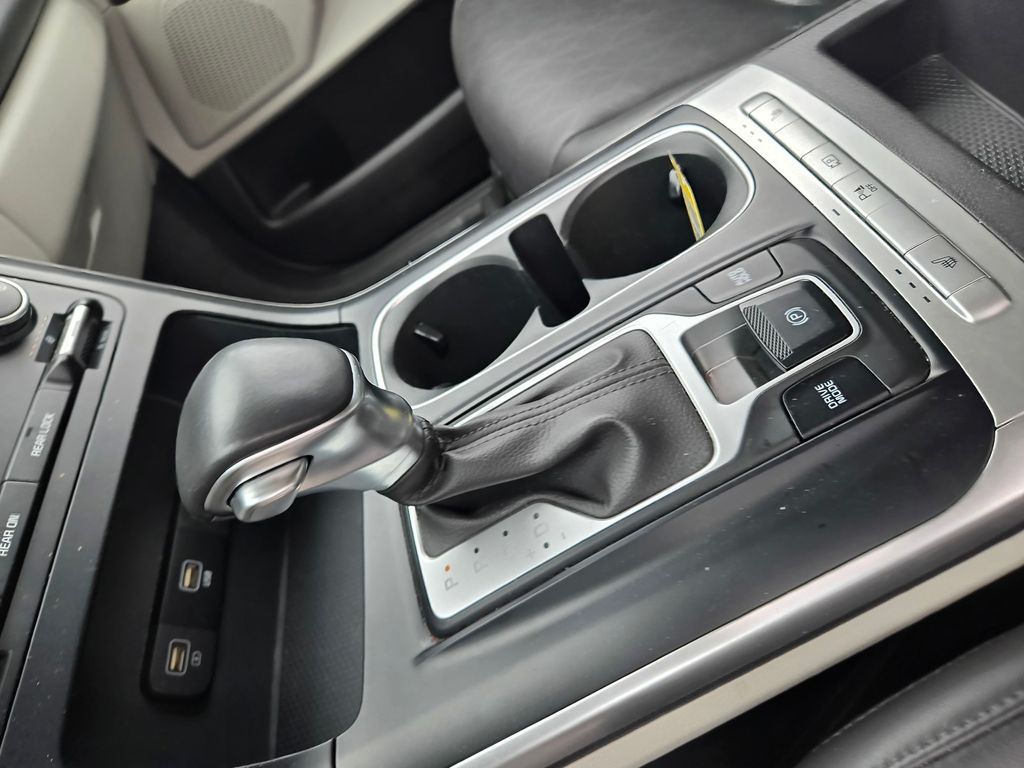 Thumbnail: 2024 Kia Carnival - 12