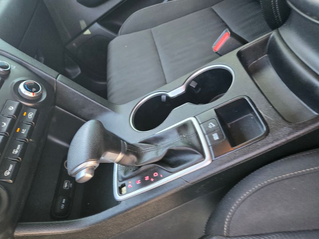 Thumbnail: 2021 Kia Sportage - 14