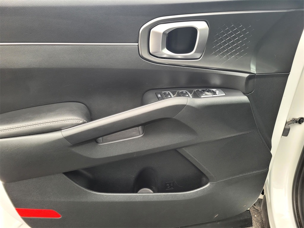 Thumbnail: 2021 Kia Sorento - 19