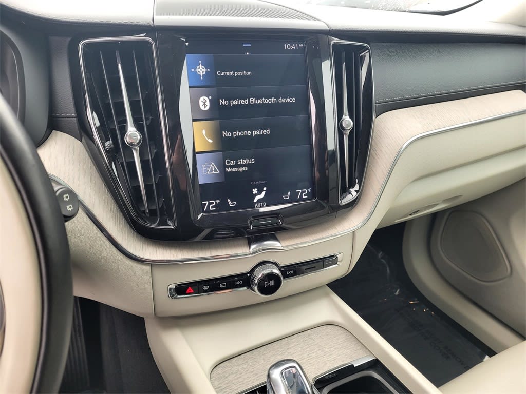 Thumbnail: 2018 Volvo XC60 - 19