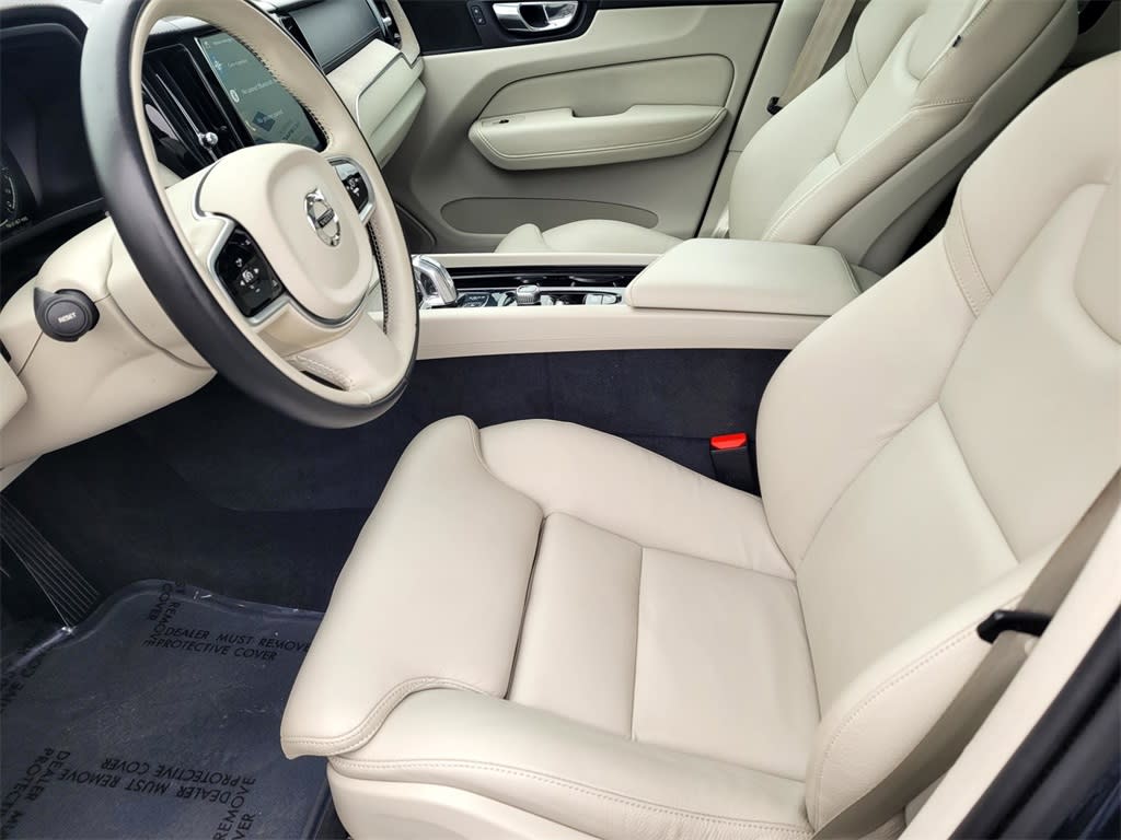 Thumbnail: 2018 Volvo XC60 - 8