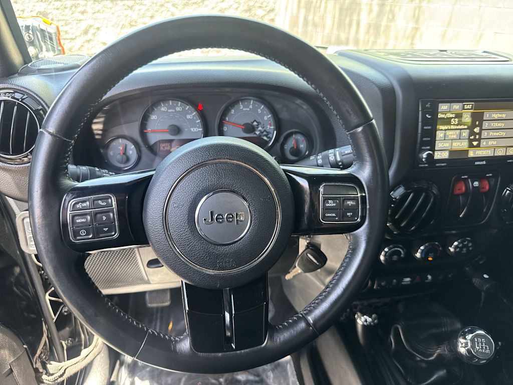 Thumbnail: 2017 Jeep Wrangler - 12