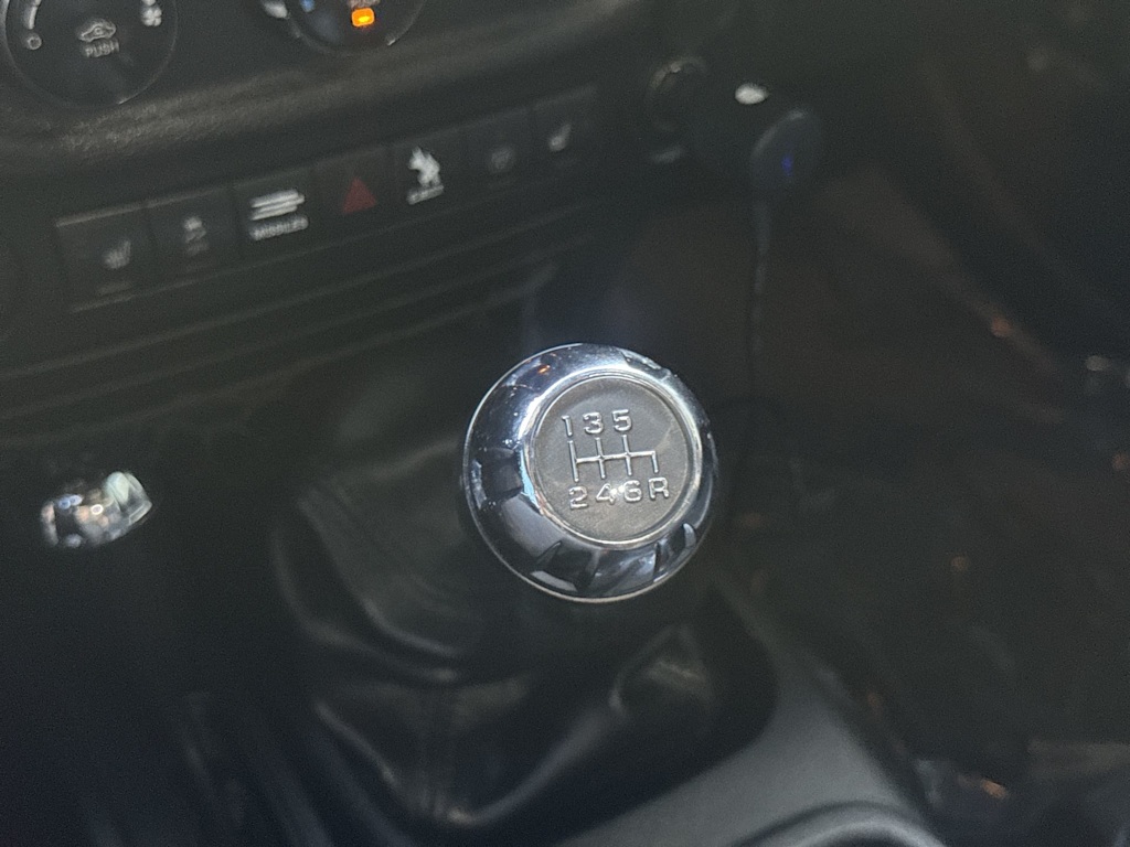 Thumbnail: 2017 Jeep Wrangler - 14