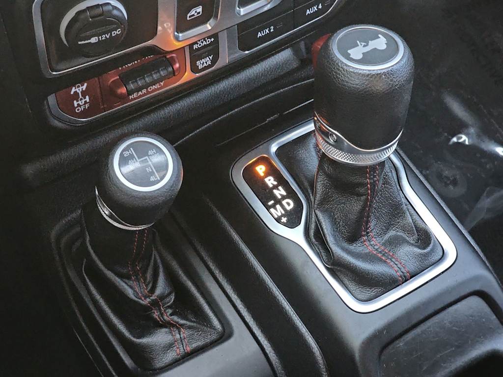 Thumbnail: 2021 Jeep Wrangler - 16