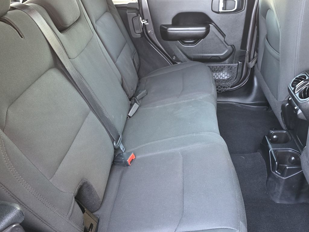 Thumbnail: 2018 Jeep Wrangler - 13