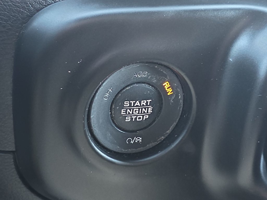 Thumbnail: 2018 Jeep Wrangler - 24