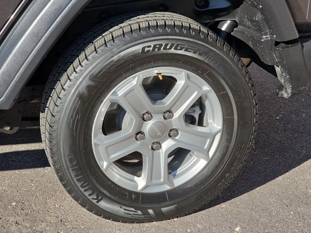 Thumbnail: 2018 Jeep Wrangler - 8