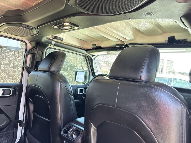 2023 Jeep Wrangler Unlimited Sahara 12