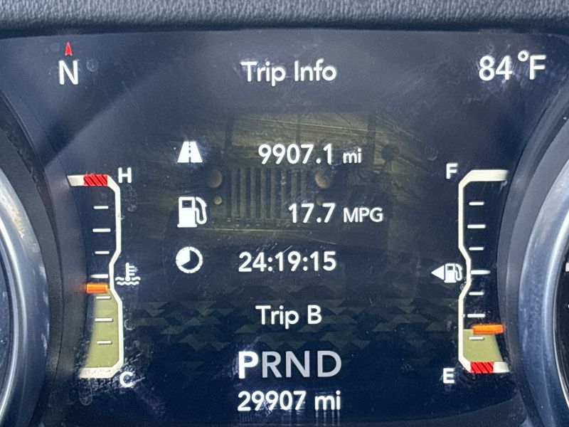 2023 Jeep Wrangler Unlimited Sahara 16