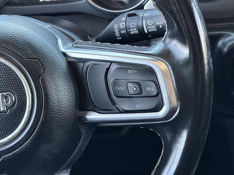 Thumbnail: 2020 Jeep Wrangler - 27