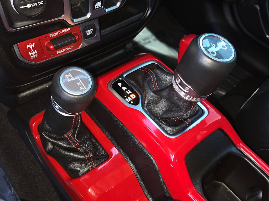 Thumbnail: 2019 Jeep Wrangler - 15