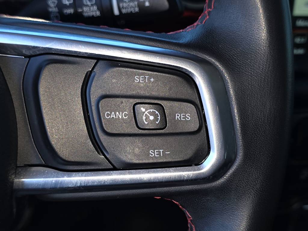 Thumbnail: 2019 Jeep Wrangler - 29